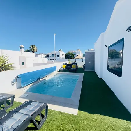 Вилла Casa Olas *